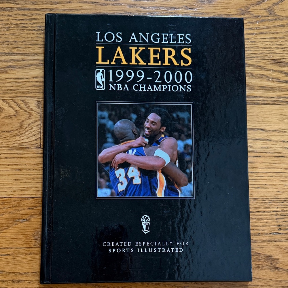 Los Angeles Lakers 1999-2000 NBA Champions Book Kobe Bryant Shaquille O’Neal